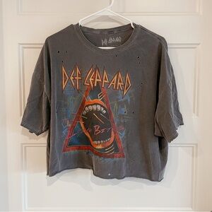 Urban Oufitters Oversized Cropped Graphic Tee